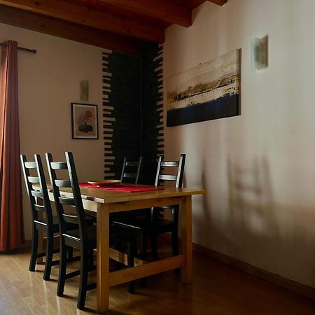 2 Bedroom, 2 Bathroom Apartment - Travessa Da Madalena Lissabon Buitenkant foto